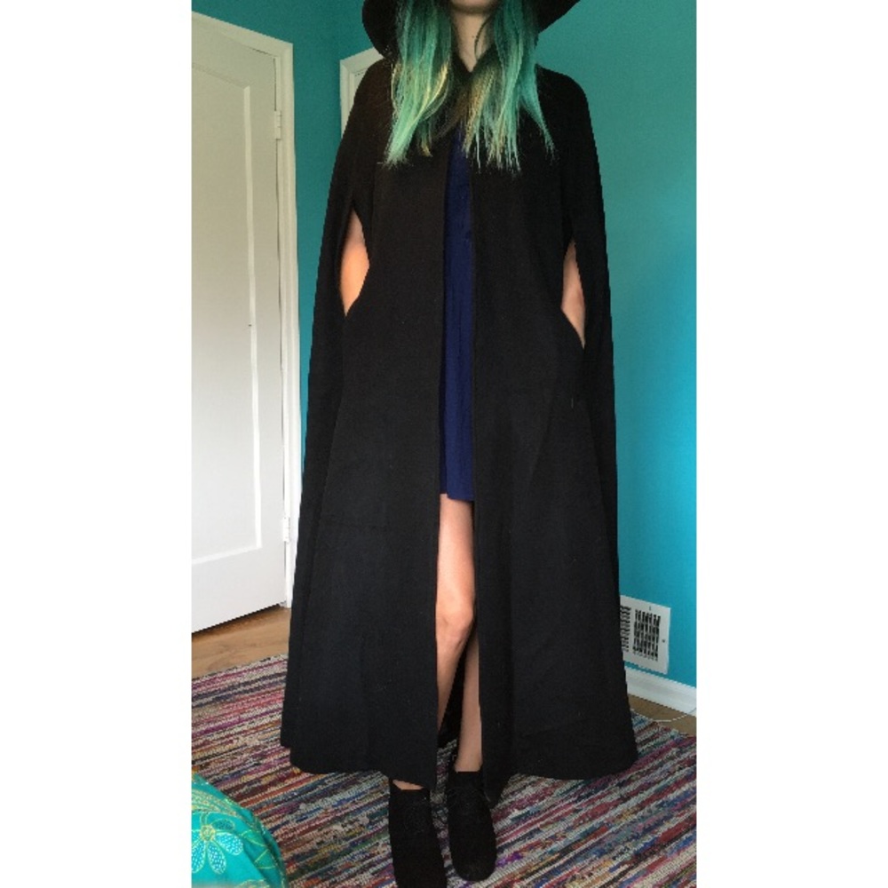 Linennaive floor length cashmere wool cloak black